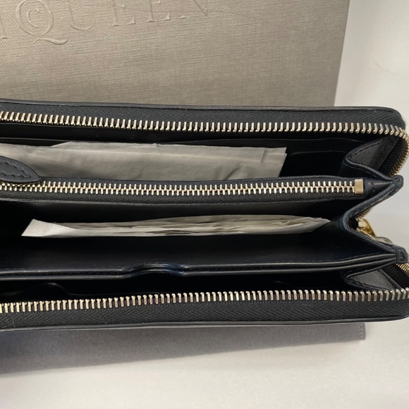 Alexander McQueen zip around wallet - Picture 4 of 8